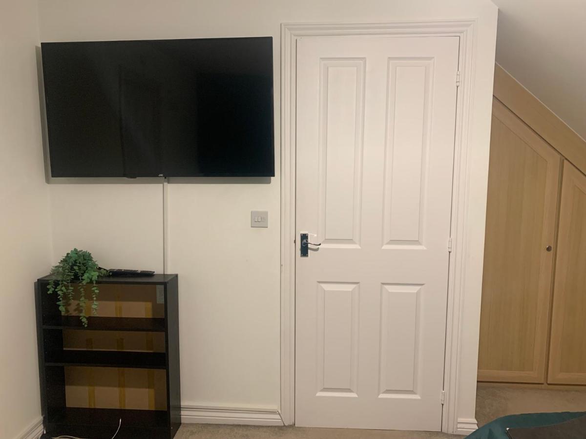 Comfy Double Bedroom In Greater Manchester Esterno foto